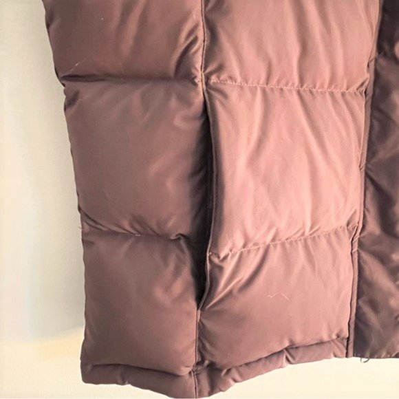 L.L. Bean Goose Down Filled Puffer Vest Removable Faux Fur Collar Size L - Picture 8 of 13